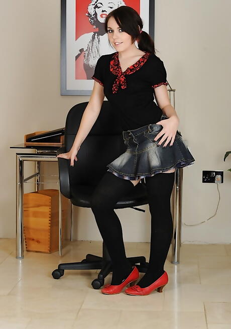 Shapely teen Kacie Jay exhibits her butt in skirt and jerking off 